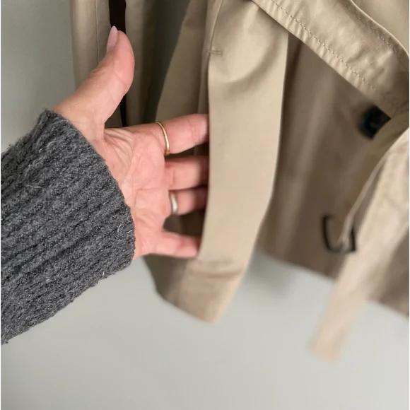 Gap Factory Women's Modern Trench
Coat Khaki Size medium - Picture 4 of 4